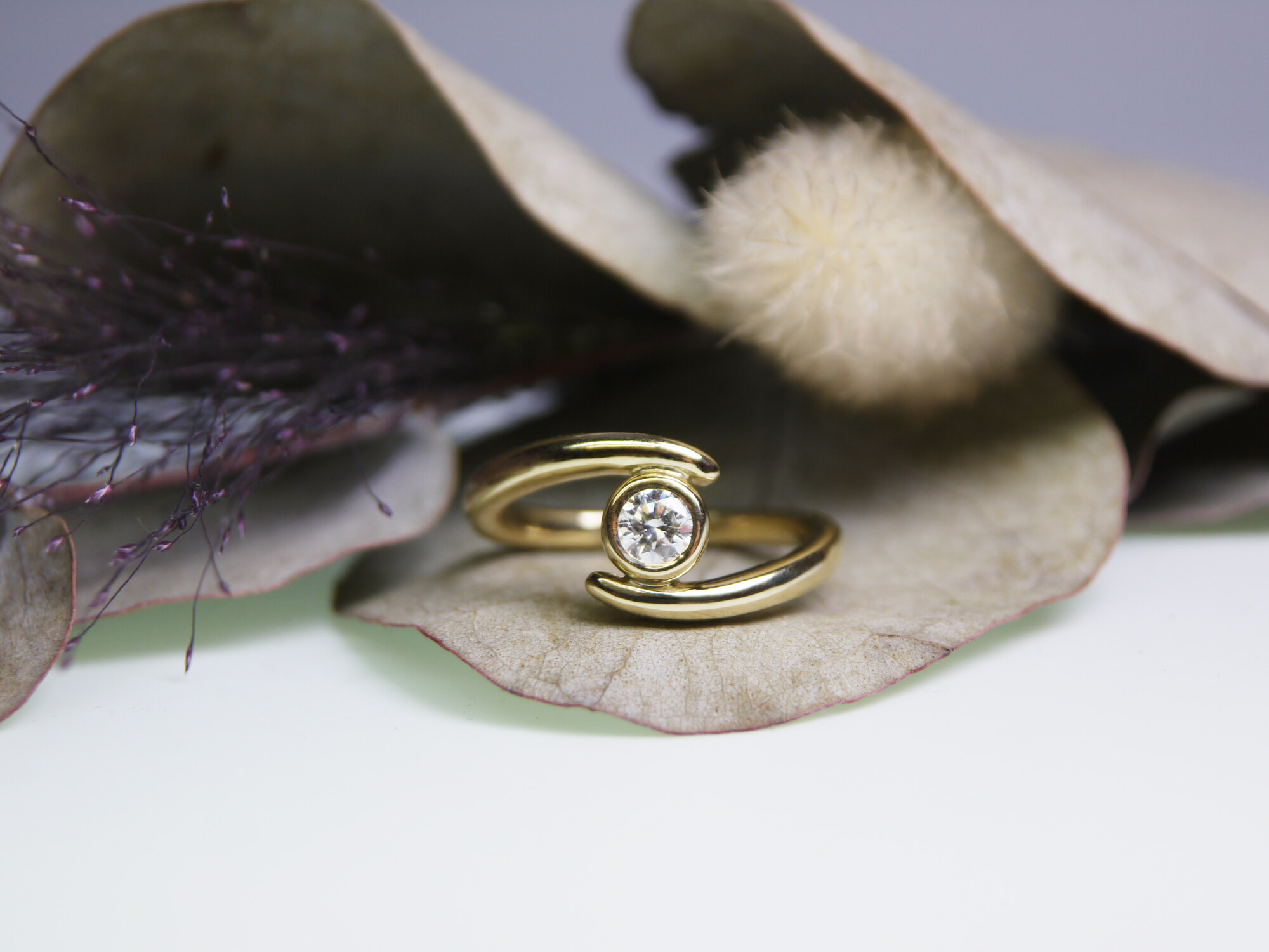 Verlobungsring aus Gelbgold mit Brillant