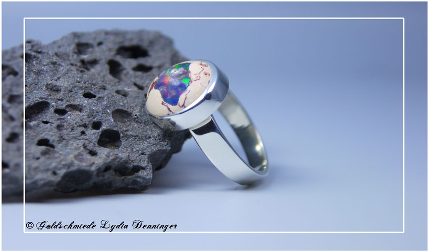 Ring massiv 925 Silber, Opal im Muttergestein