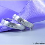 Eheringe 925/- Silber Damenring mit Fuge und Brillant