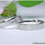 Eheringe 925/- Silber mattiert mit Princess-Cut-Diamant