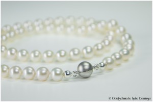 Süßwasser-Perlenkette mit Magnet-Perlenverschluß