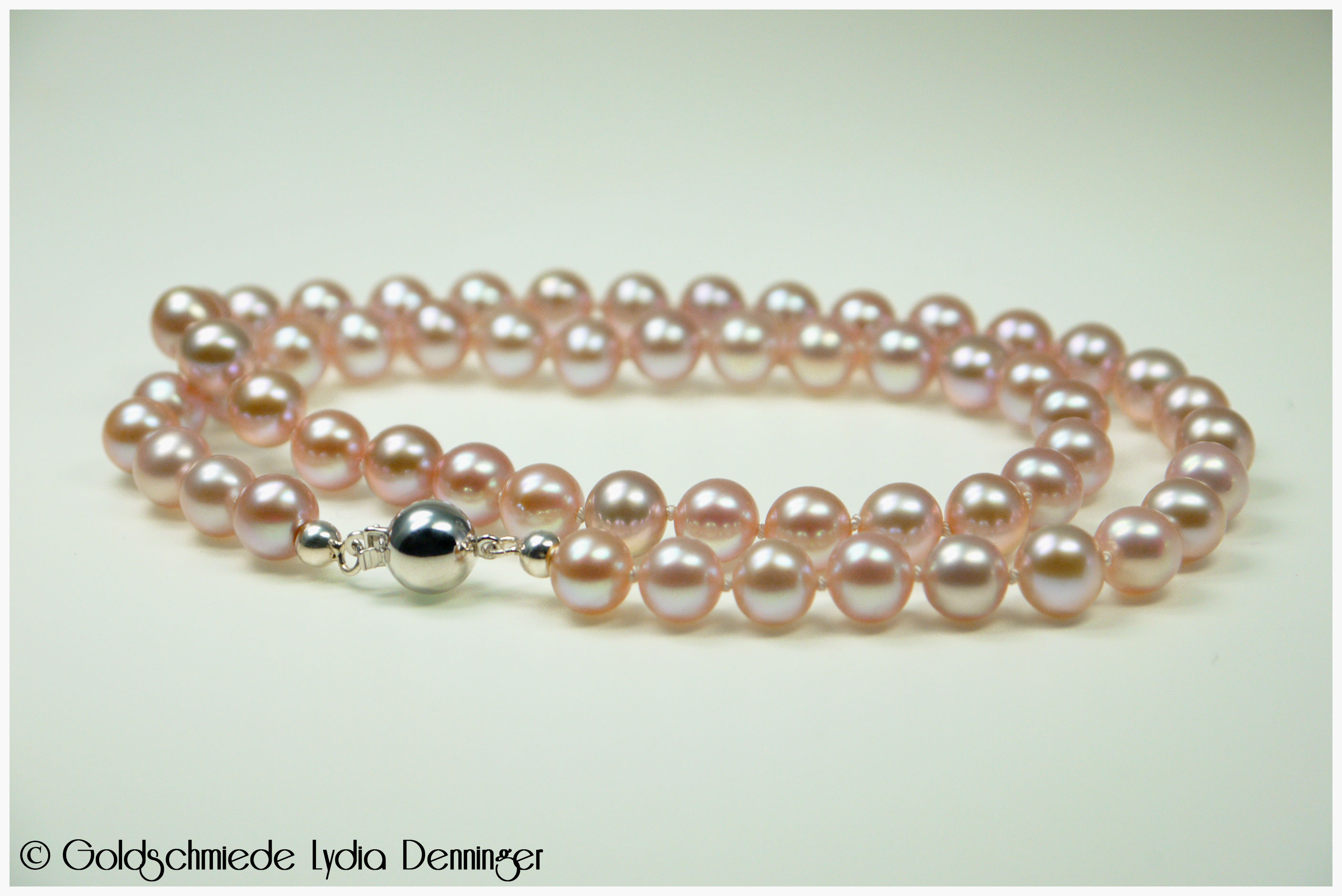 Perlenkette rose Naturfärbung mit Perl-Kastenverschluß