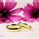 Trauringe 585/- Gelbgold mit Brillantenband rundum