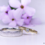 Eheringe Gold/Silber Kombination
Damenring 333/8k Gelbgold mit 3,0 mm Brillant, 
Herrenring 925/- Silber
