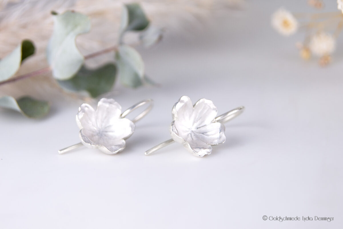 Blüten Ohrringe Ohrhänger 925 Silber 1 Blüten Ohrringe, Ohrhänger in 925 Silber.
